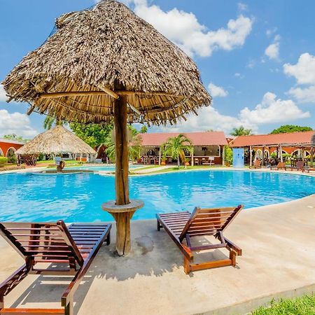 Hacienda Inn Merida Bagian luar foto