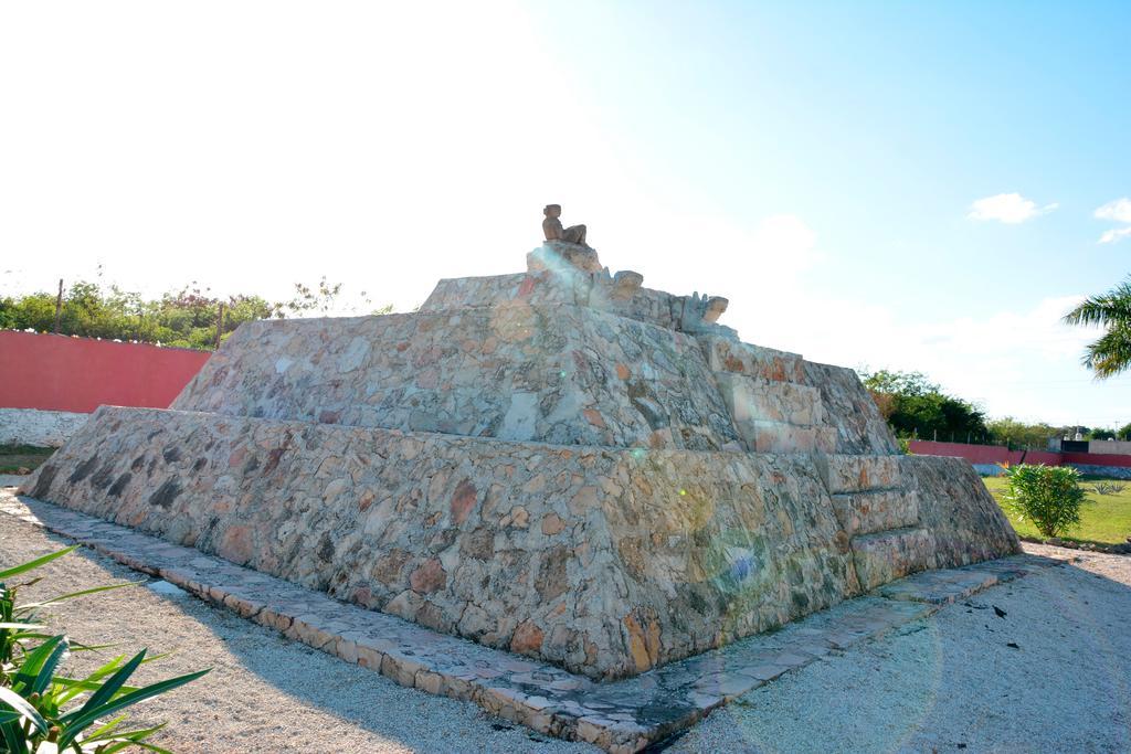 Hacienda Inn Merida Bagian luar foto